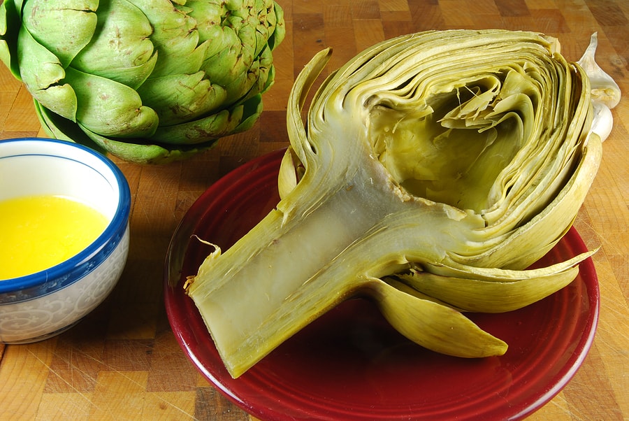 Eating artichokes