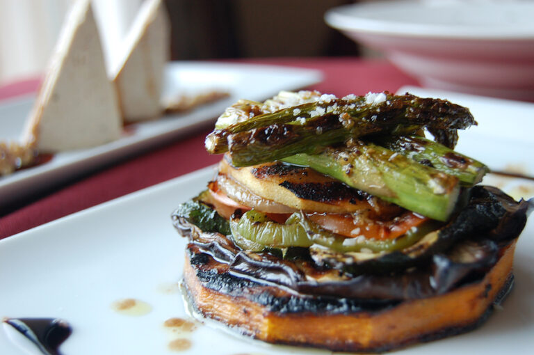 Eggplant grilled with vegetables