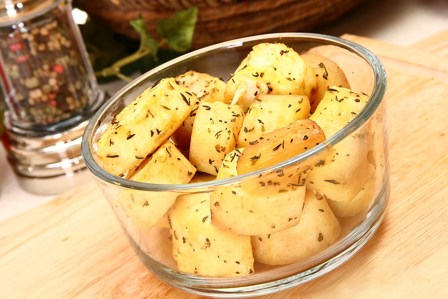 Parsnips baked with herbs