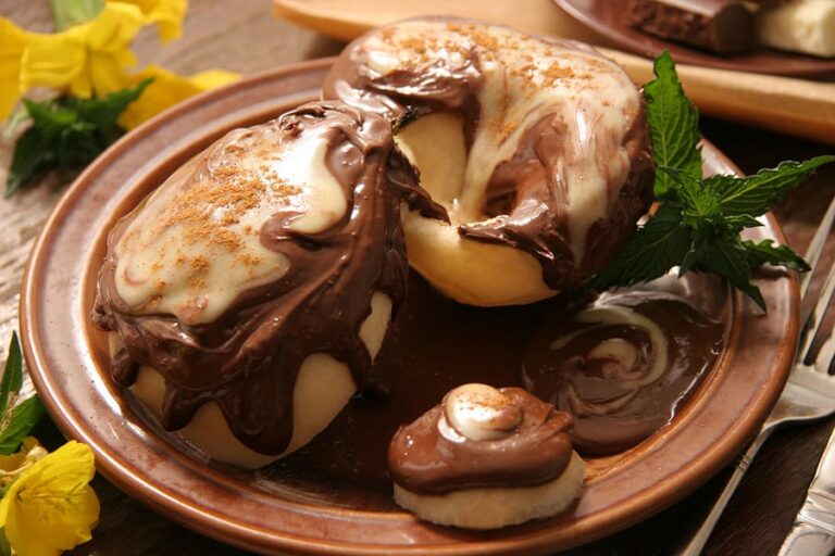 Pears poached with chocolate sauce1
