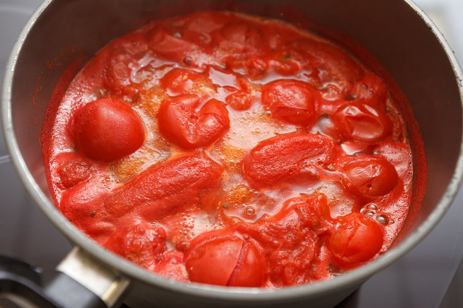 Овощи с томатной пастой на сковороде. Томатная паста. Бланширование томатов. Асептическая томатная паста. Испанская томатная паста.