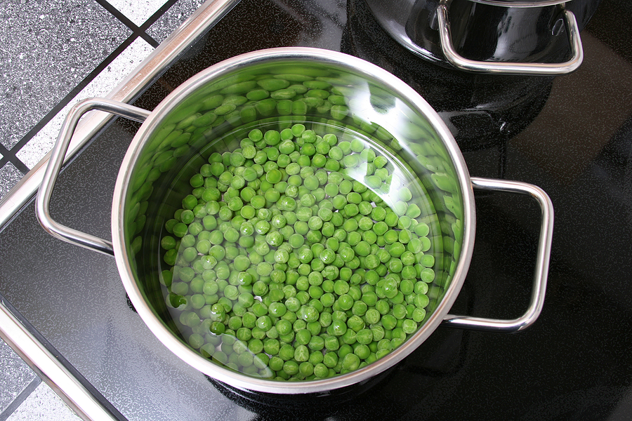 Simmer peas