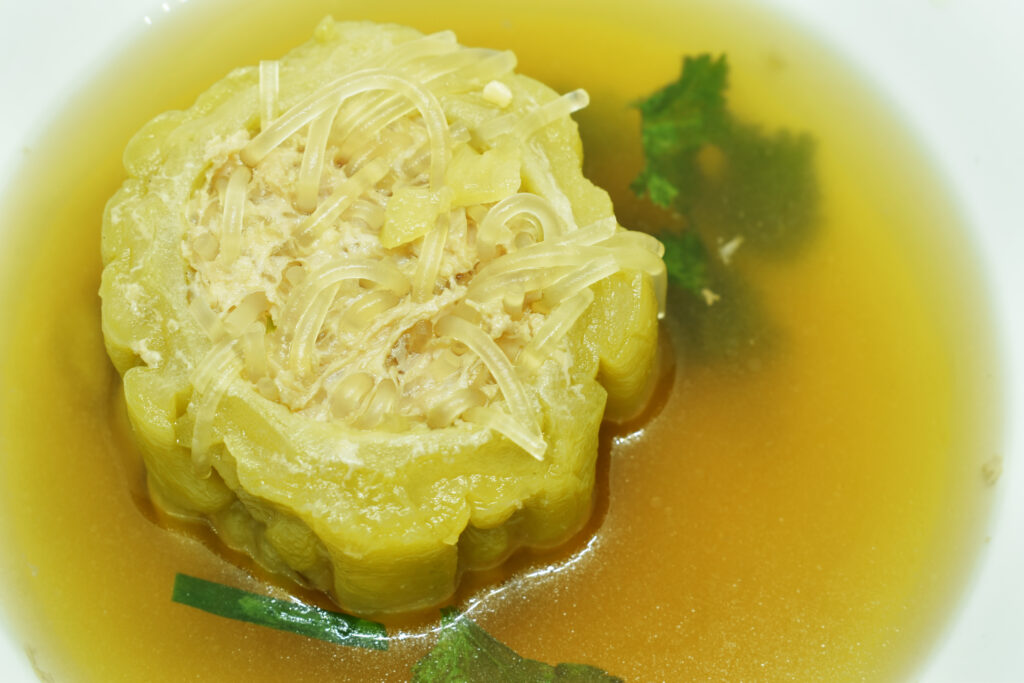 Boiled bitter melon soup